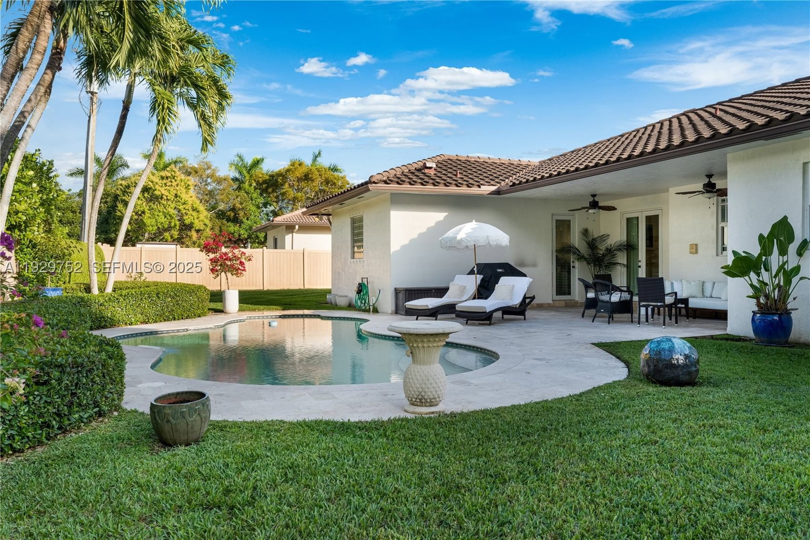 Real estate property located at 9221 170th Ln, Miami-dade, N/a, Palmetto Bay, FL