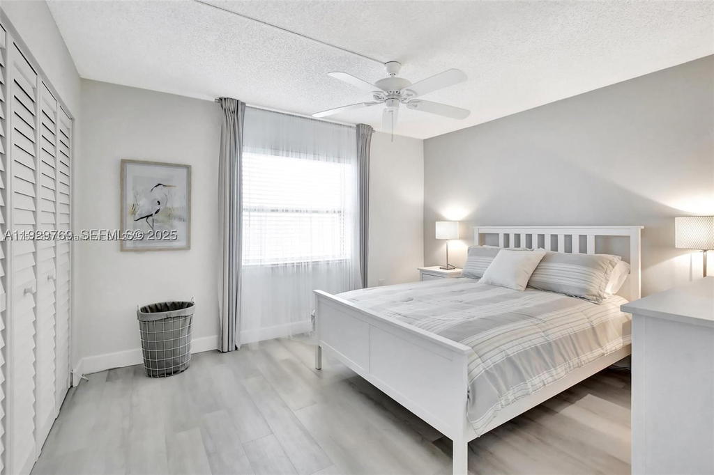 Real estate property located at 3930 Inverrary Blvd #405-D, Broward, 18th Hole At Inverrary Co, Lauderhill, FL
