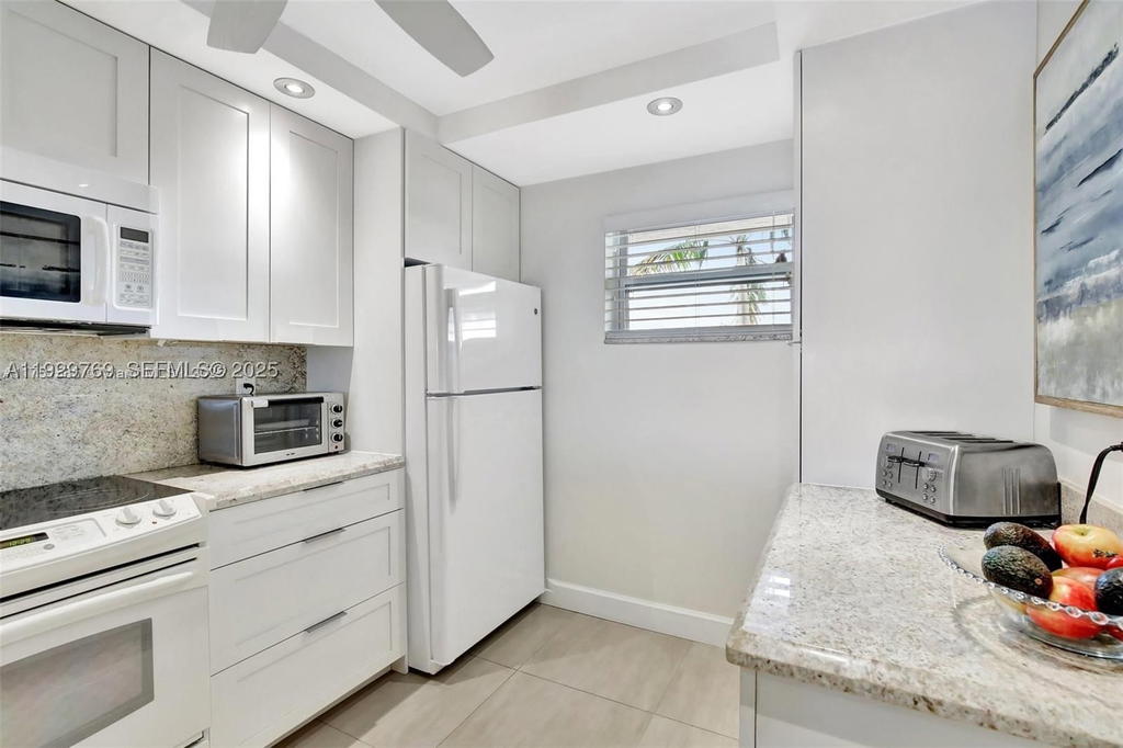 Real estate property located at 3930 Inverrary Blvd #405-D, Broward, 18th Hole At Inverrary Co, Lauderhill, FL