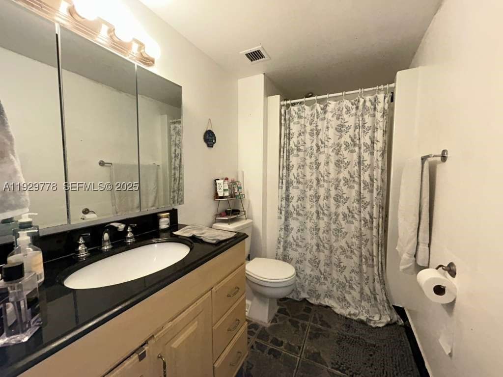 Real estate property located at 13499 Biscayne Blvd #1206, Miami-dade, Sailboat Cay Condo, North Miami, FL