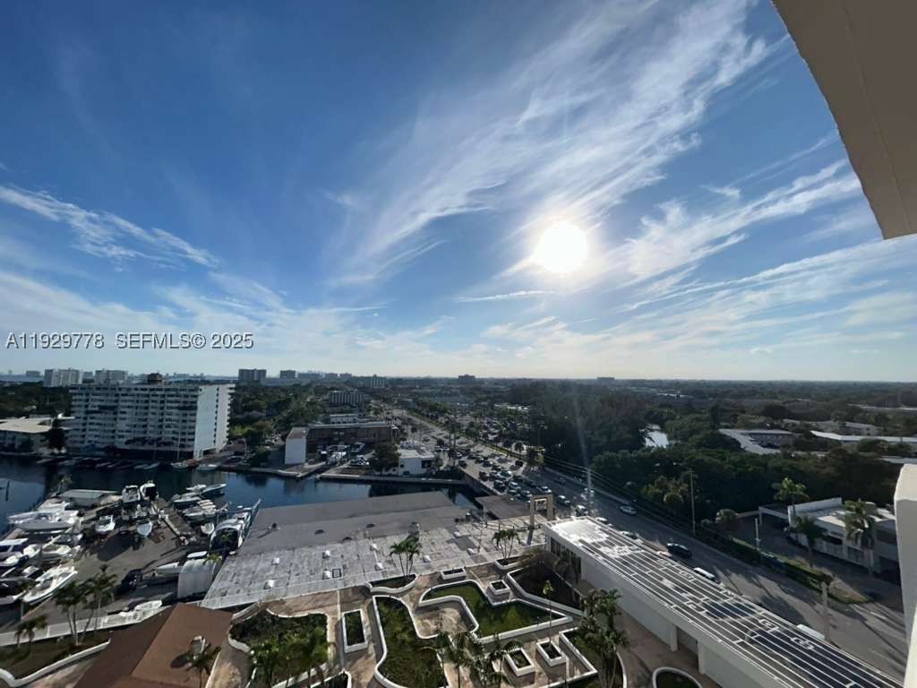 Real estate property located at 13499 Biscayne Blvd #1206, Miami-dade, Sailboat Cay Condo, North Miami, FL