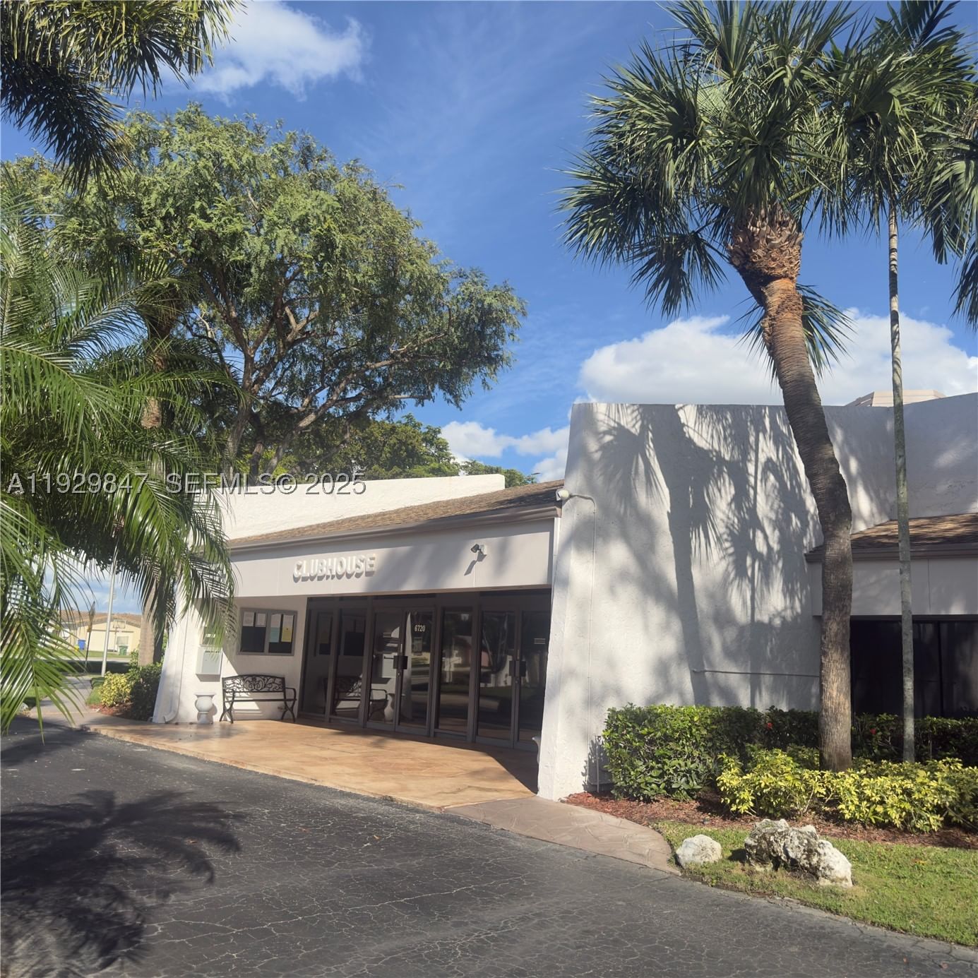 Real estate property located at 6890 Royal Palm Blvd #208H, Broward, Royal Park Gardens Iii-h, Margate, FL