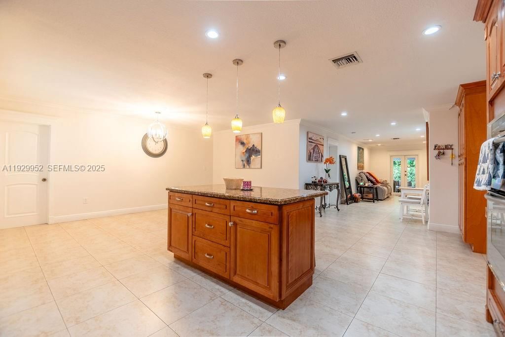 Real estate property located at 6541 Lake Como Ter, Miami-dade, Miami Lakes Sec One, Miami Lakes, FL