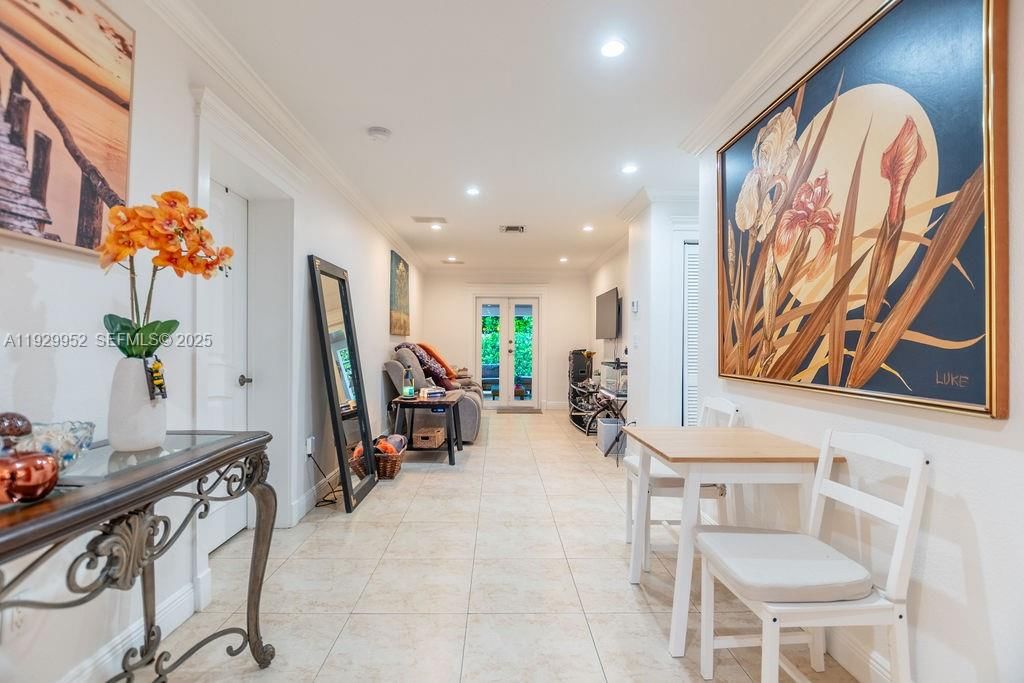 Real estate property located at 6541 Lake Como Ter, Miami-dade, Miami Lakes Sec One, Miami Lakes, FL