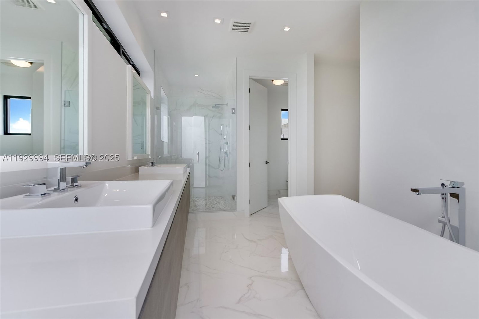 Real estate property located at 16492 Botaniko Dr S, Broward, Weston Estates, Weston, FL