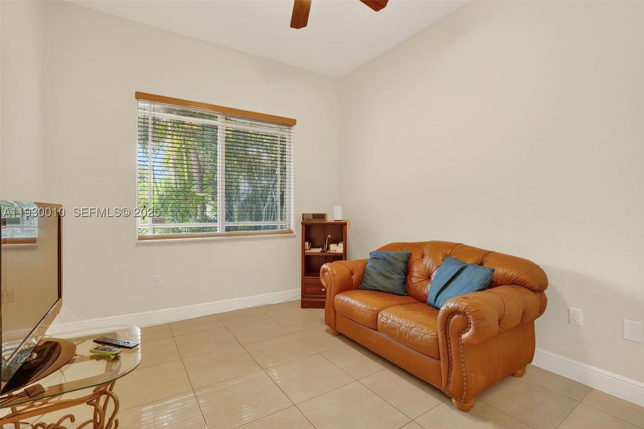 Real estate property located at 2913 13th St, Miami-dade, Mcallister Terr, Miami, FL
