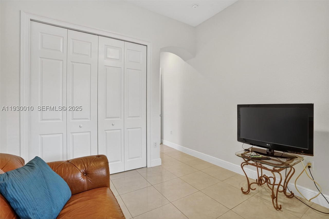 Real estate property located at 2913 13th St, Miami-dade, Mcallister Terr, Miami, FL