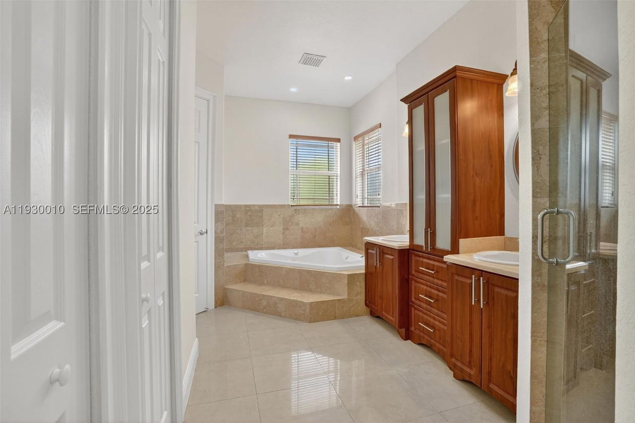 Real estate property located at 2913 13th St, Miami-dade, Mcallister Terr, Miami, FL