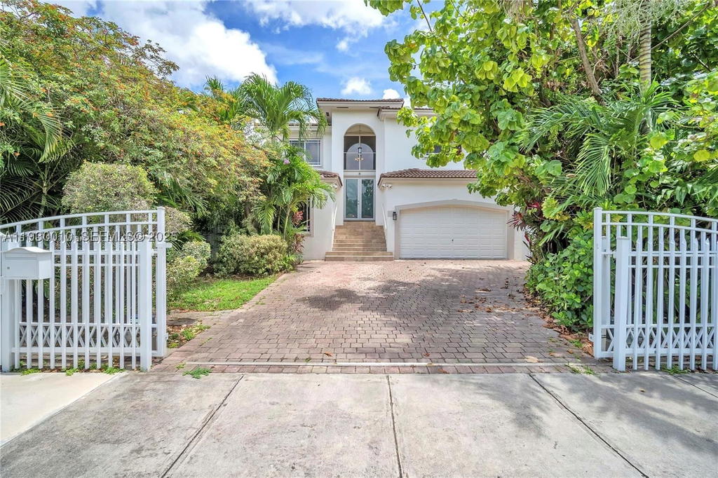 Real estate property located at 2913 13th St, Miami-dade, Mcallister Terr, Miami, FL