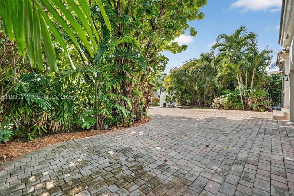 Real estate property located at 2913 13th St, Miami-dade, Mcallister Terr, Miami, FL