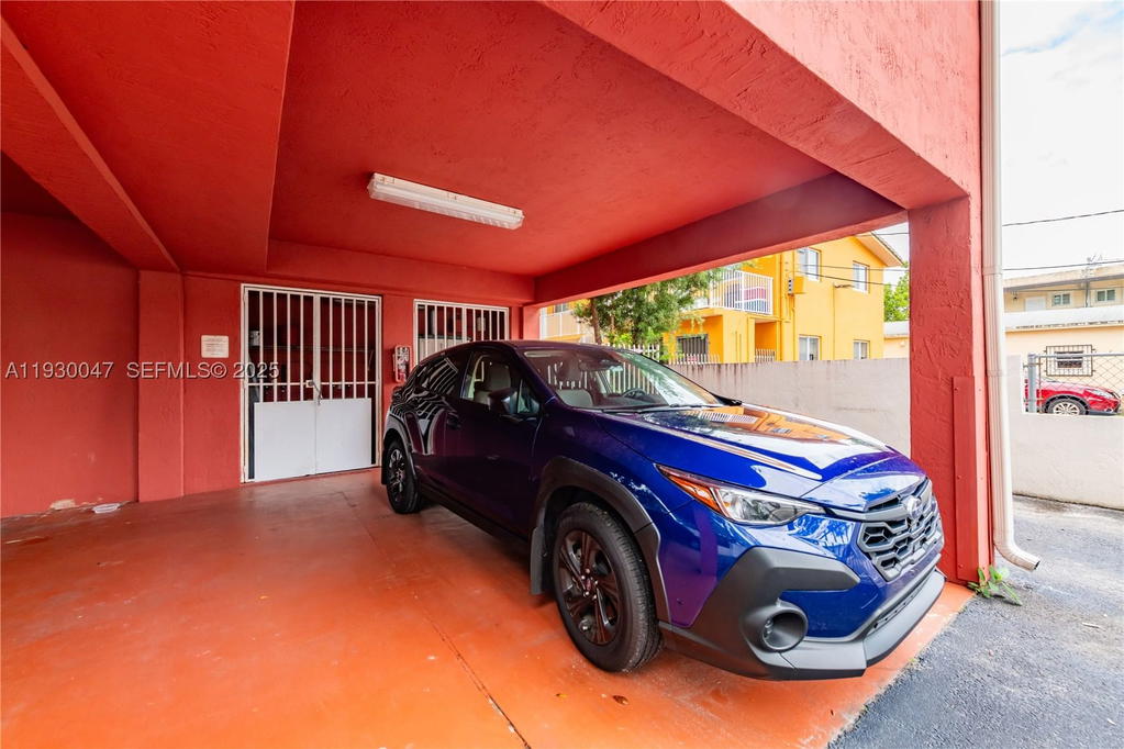 Real estate property located at 63 17th Pl #6, Miami-dade, Seventeenth Place Condo, Miami, FL