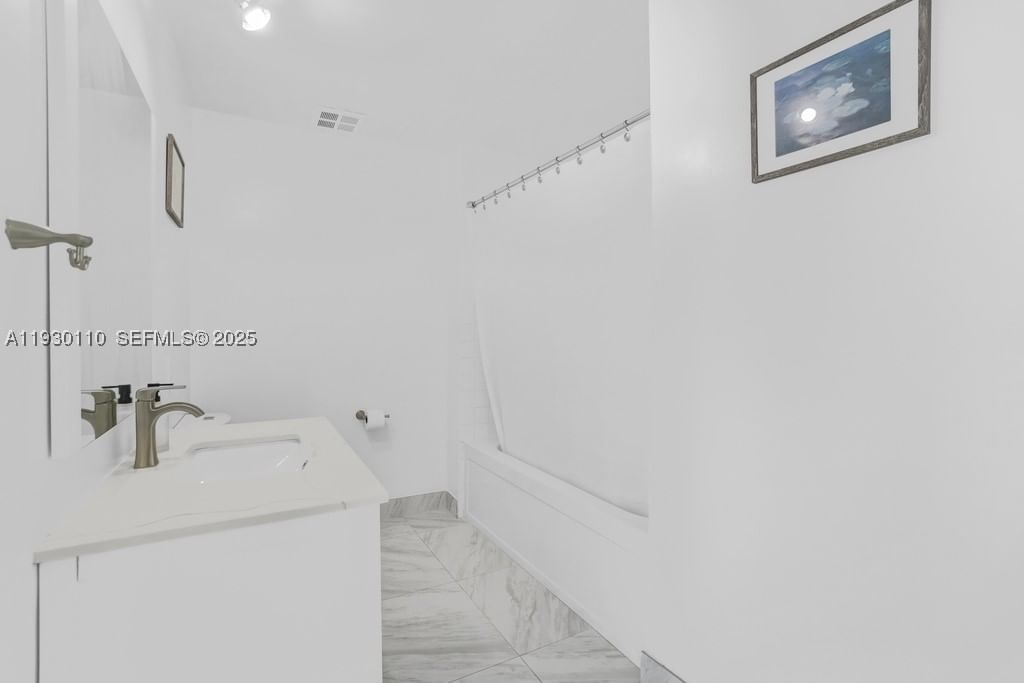 Real estate property located at 10 South River Dr #608, Miami-dade, Neo Condo, Miami, FL