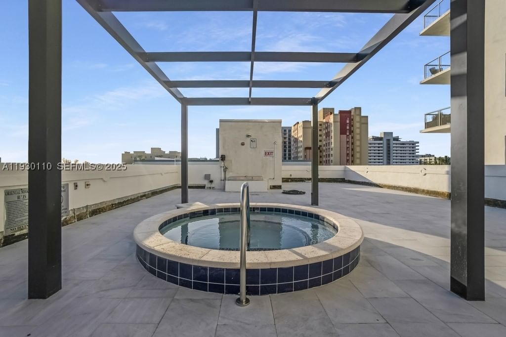 Real estate property located at 10 South River Dr #608, Miami-dade, Neo Condo, Miami, FL