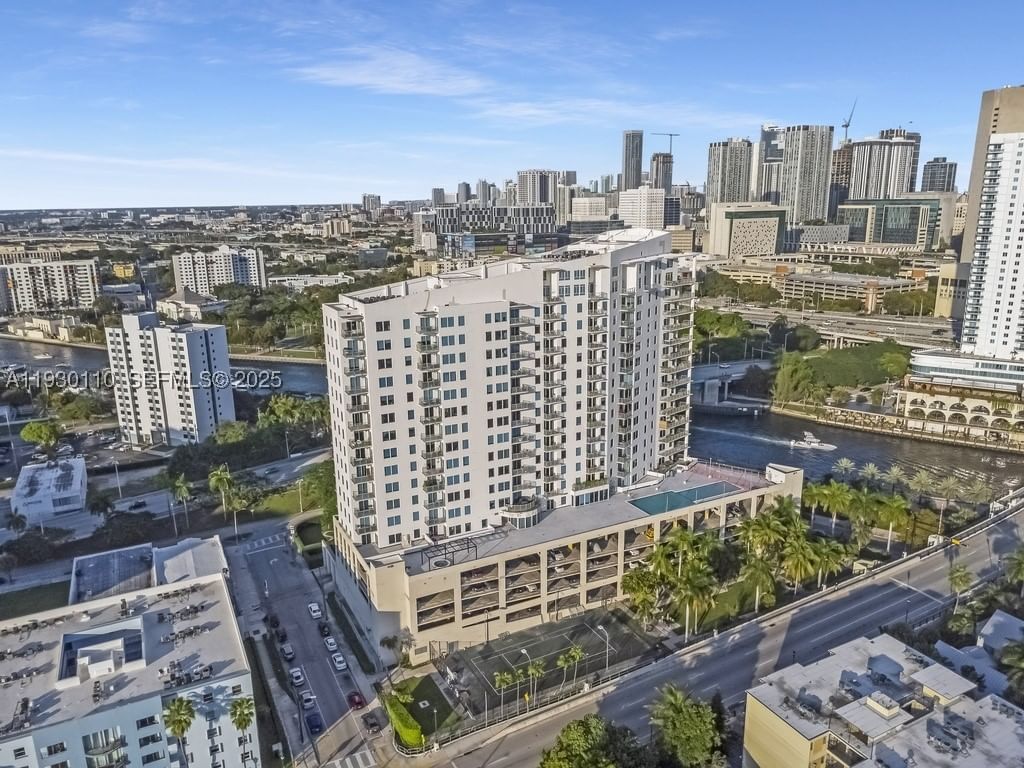 Real estate property located at 10 South River Dr #608, Miami-dade, Neo Condo, Miami, FL