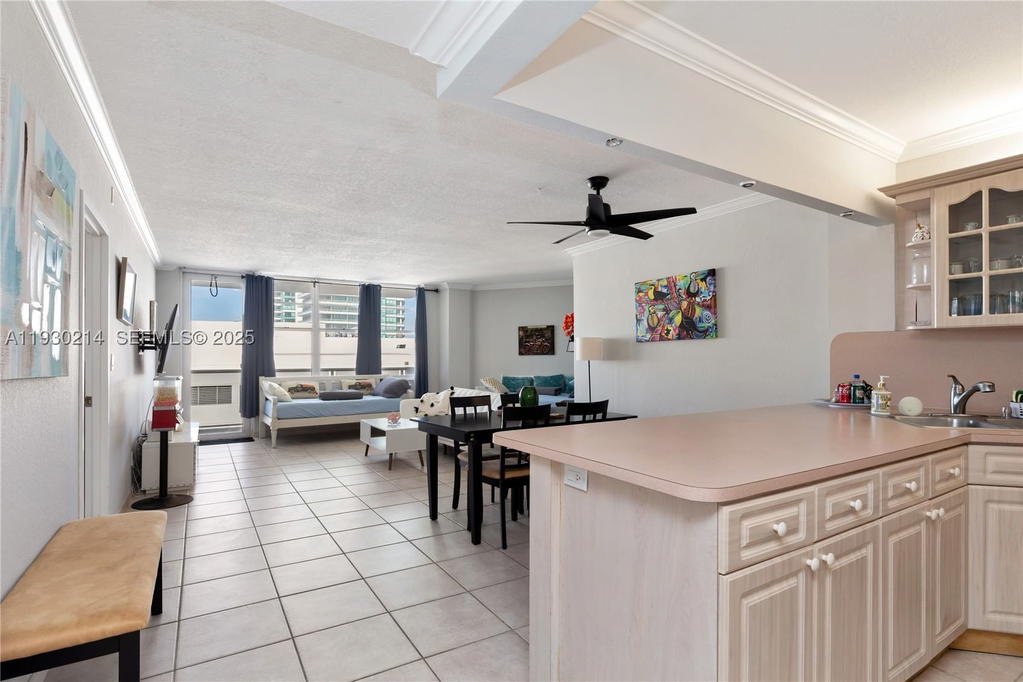 Real estate property located at 3725 Ocean Dr #1421, Broward, Sea Air Towers Condo, Hollywood, FL