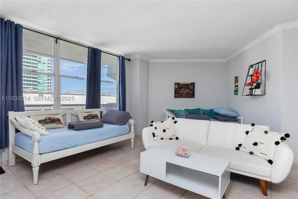 Real estate property located at 3725 Ocean Dr #1421, Broward, Sea Air Towers Condo, Hollywood, FL