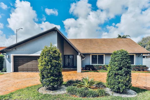 Real estate property located at 20550 8th Ct, Miami-dade, Sky Lake Homes 1st Addn, Miami, FL