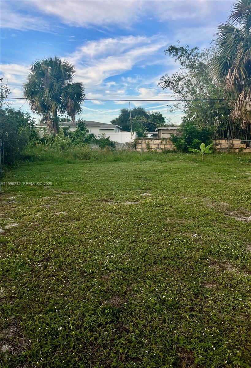 Real estate property located at 1643 12th Ct, Broward, Lauderdale Manors Amd Pla, Fort Lauderdale, FL
