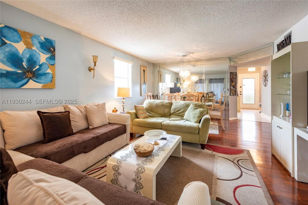 Real estate property located at 4940 Sabal Palm Blvd #414, Broward, Lakes Of Carriage Hills, Tamarac, FL