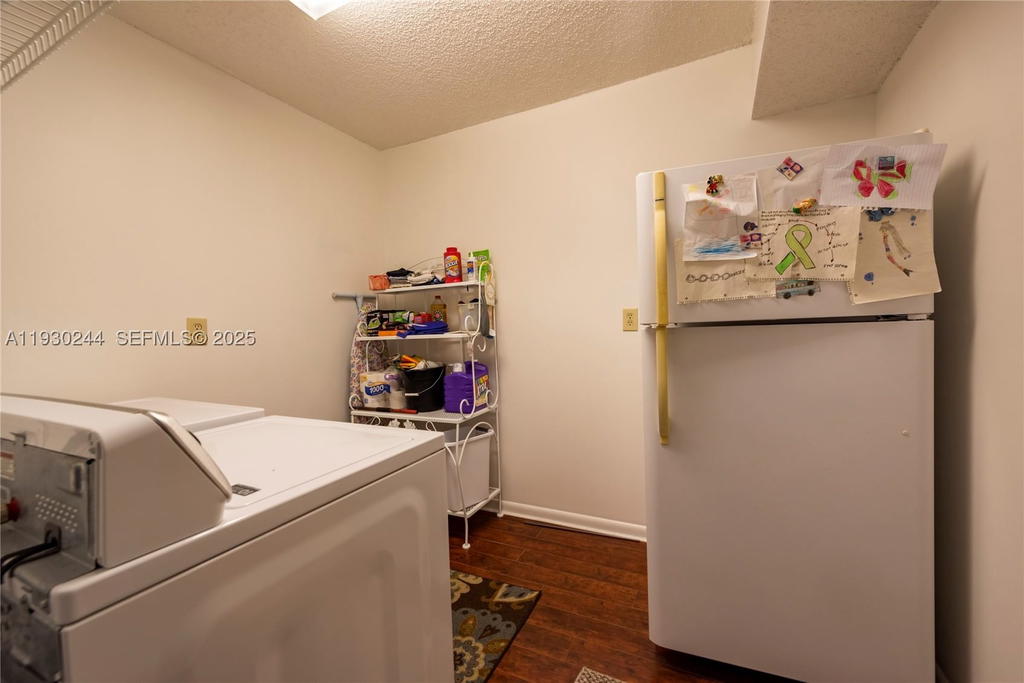 Real estate property located at 4940 Sabal Palm Blvd #414, Broward, Lakes Of Carriage Hills, Tamarac, FL