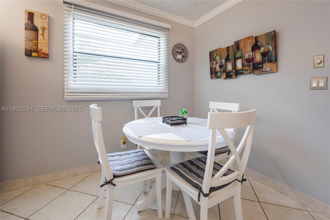 Real estate property located at 4940 Sabal Palm Blvd #414, Broward, Lakes Of Carriage Hills, Tamarac, FL