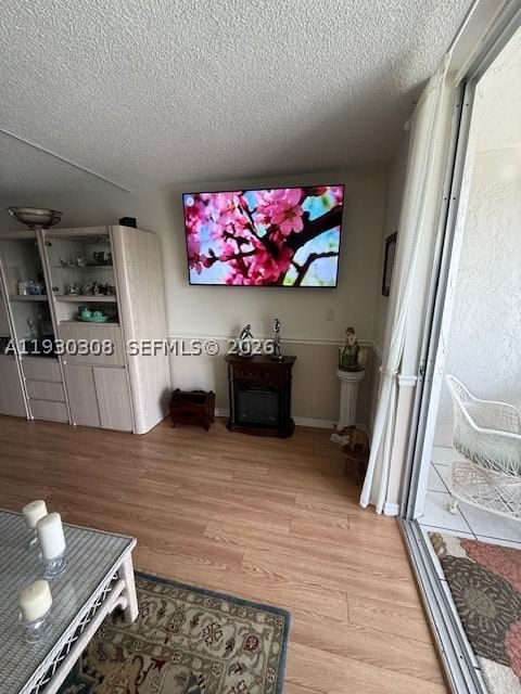 Real estate property located at 324 10th St #207, Broward, Meadowbrook Lakes Condo, Dania Beach, FL