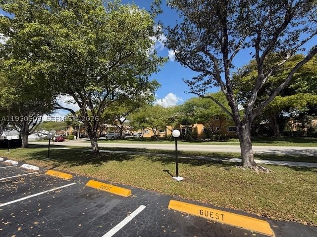 Real estate property located at 324 10th St #207, Broward, Meadowbrook Lakes Condo, Dania Beach, FL