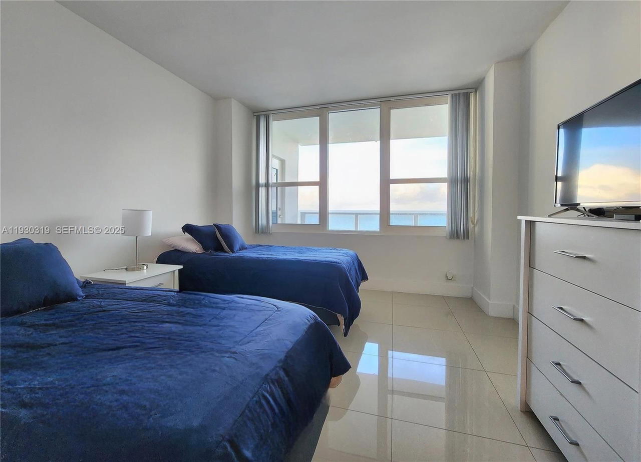 Real estate property located at 3505 Ocean Dr PH06 aka 1506, Broward, Alexander Towers Condo, Hollywood, FL