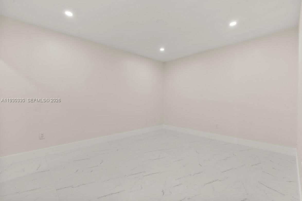 Real estate property located at 2737 55th Pl, Miami-dade, Alameda By The Lake, Hialeah, FL