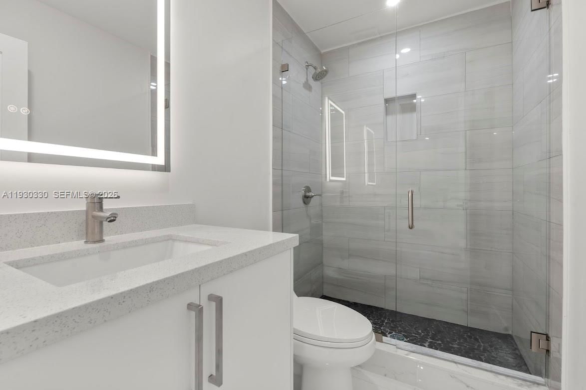 Real estate property located at 2737 55th Pl, Miami-dade, Alameda By The Lake, Hialeah, FL