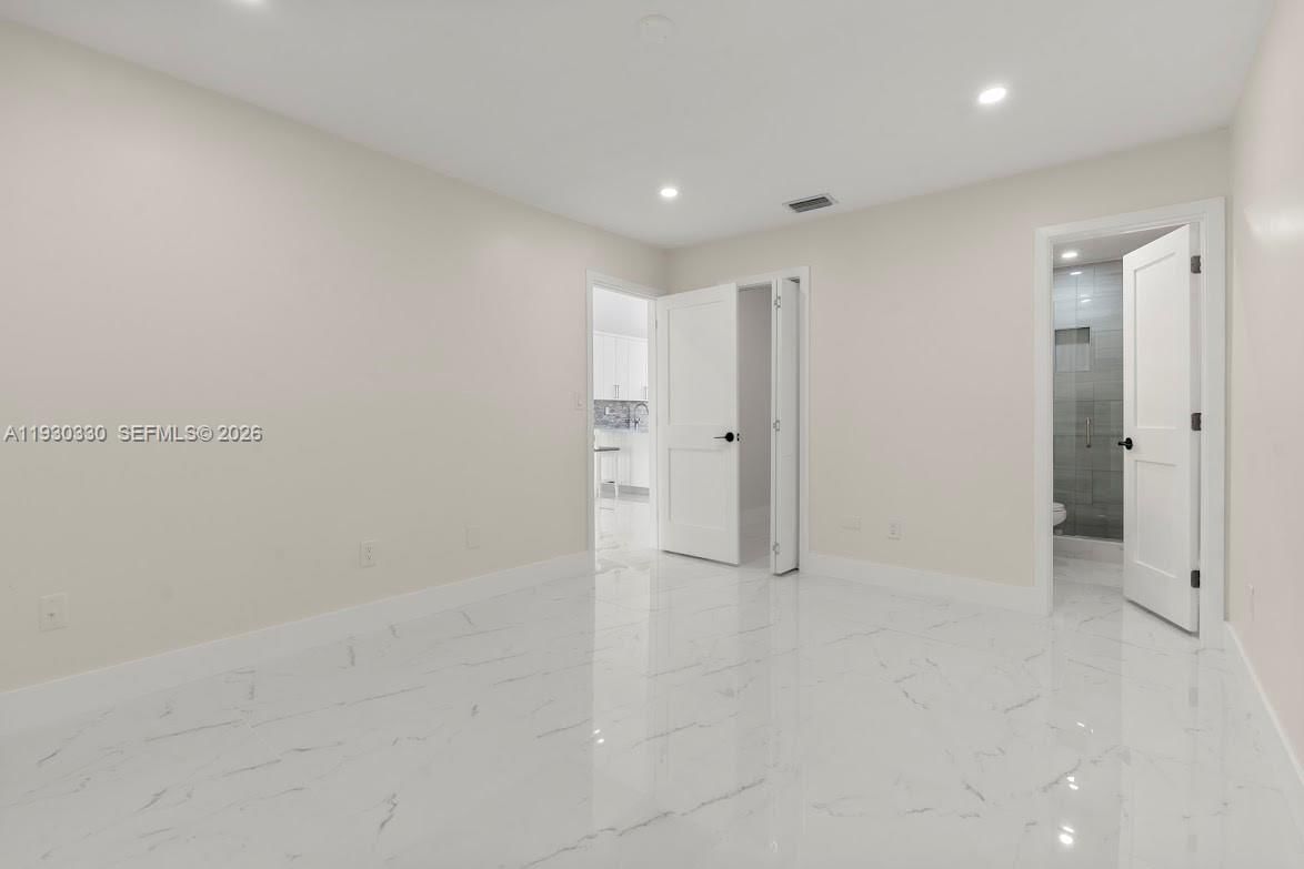 Real estate property located at 2737 55th Pl, Miami-dade, Alameda By The Lake, Hialeah, FL