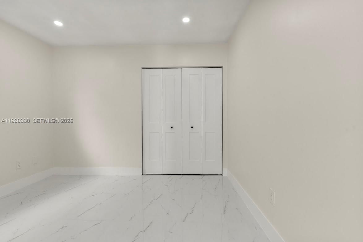 Real estate property located at 2737 55th Pl, Miami-dade, Alameda By The Lake, Hialeah, FL