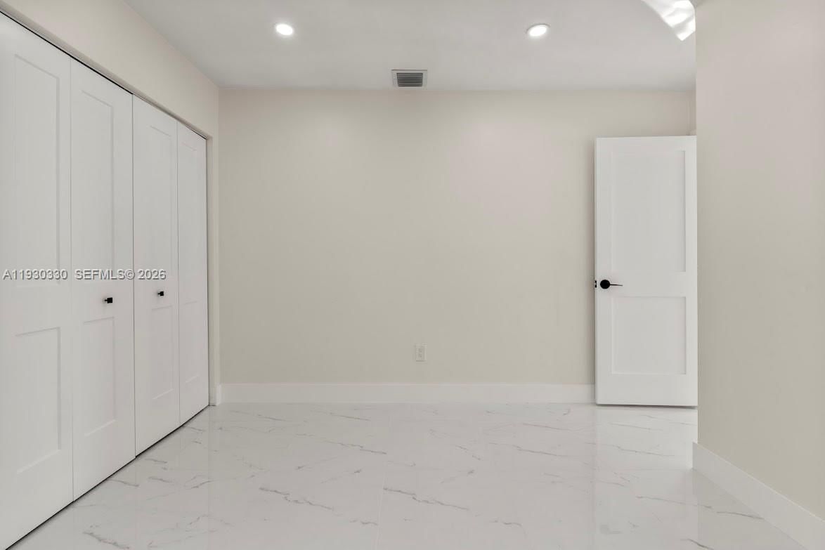 Real estate property located at 2737 55th Pl, Miami-dade, Alameda By The Lake, Hialeah, FL