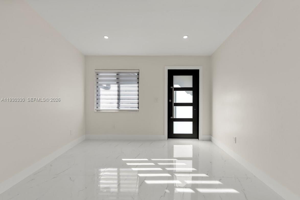 Real estate property located at 2737 55th Pl, Miami-dade, Alameda By The Lake, Hialeah, FL