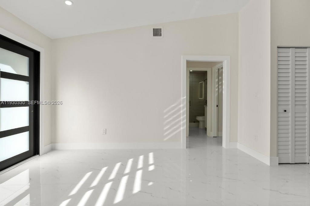 Real estate property located at 2737 55th Pl, Miami-dade, Alameda By The Lake, Hialeah, FL