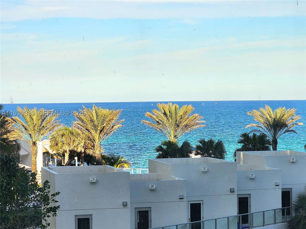 Real estate property located at 3505 Ocean Dr #508, Broward, Alexander Towers Condo, Hollywood, FL