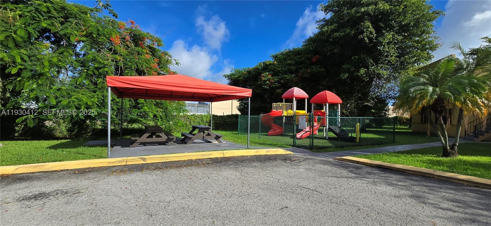 Real estate property located at 646 114th Ave #201, Miami-dade, Soleil Lake Condo, Sweetwater, FL