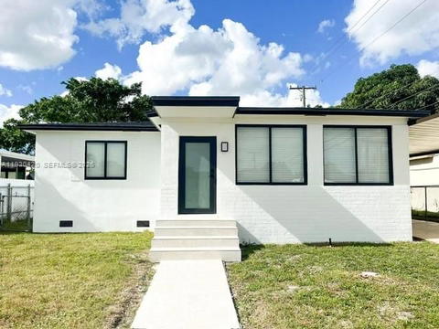 Real estate property located at 4990 Palm Ct, Miami-dade, Bradley Manor 3rd Addn, Hialeah, FL