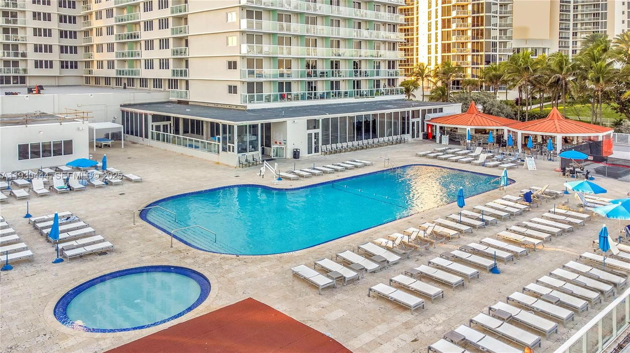 Real estate property located at 19201 Collins Ave #124, Miami-dade, The Aventura Beach Club C, Sunny Isles Beach, FL