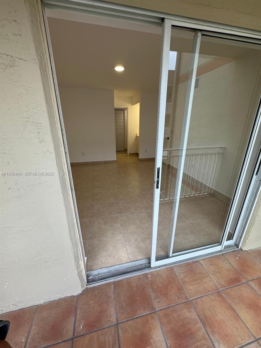Real estate property located at 18870 57th Ave #204, Miami-dade, Villa Rustica I Condo, Hialeah, FL