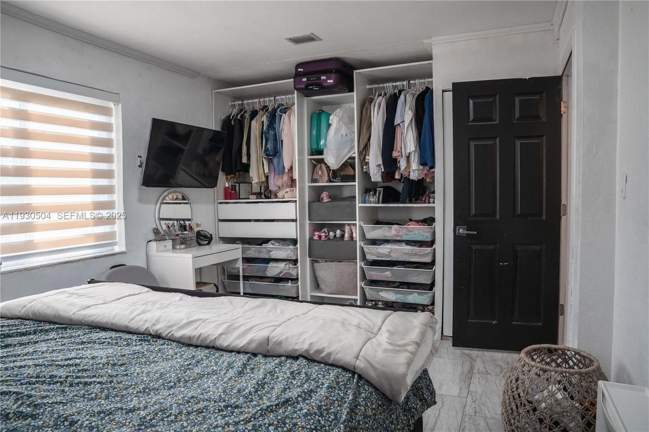 Real estate property located at 2403 Rodman St, Broward, Washington Heights Add, Hollywood, FL