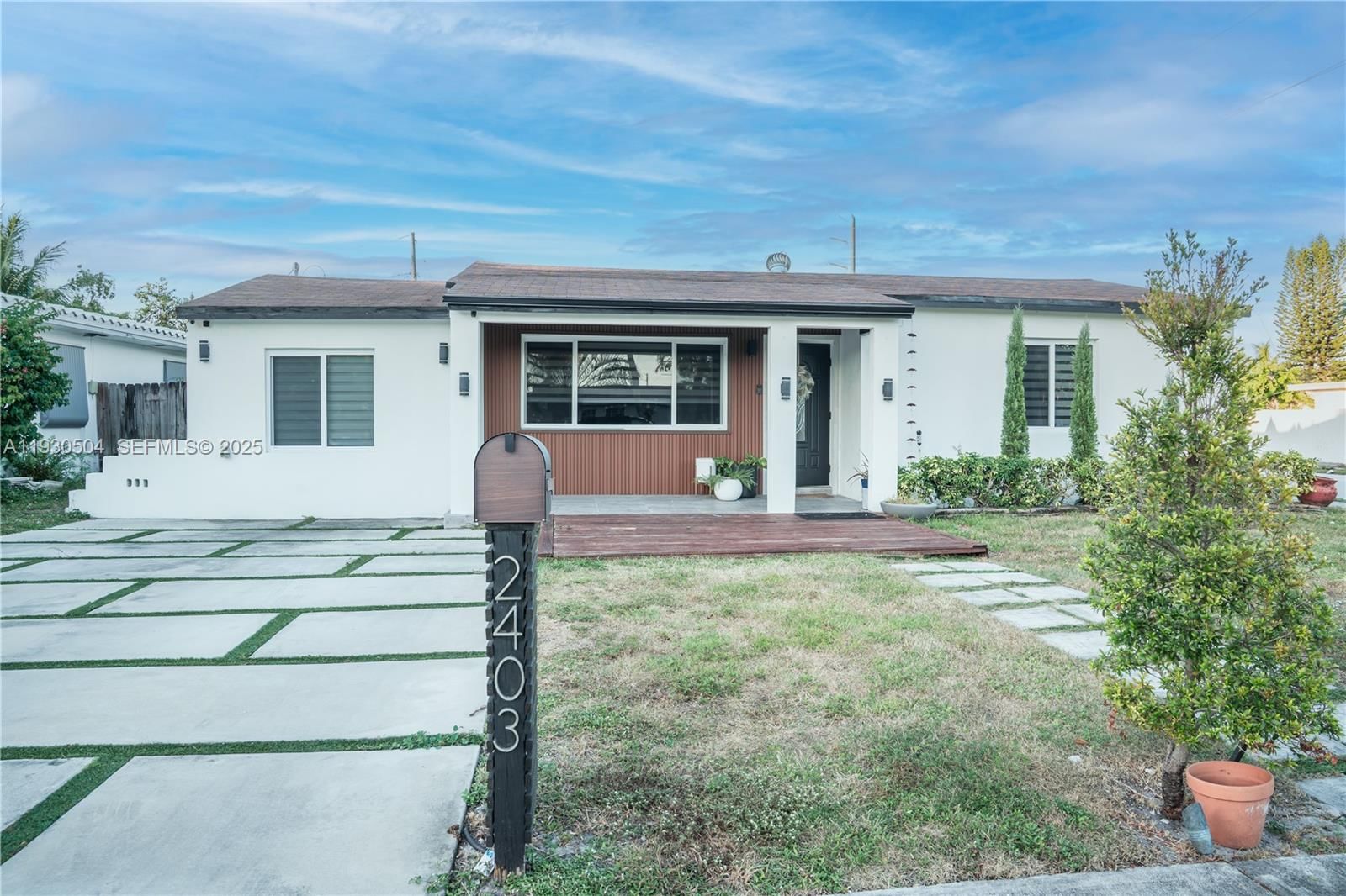 Real estate property located at 2403 Rodman St, Broward, Washington Heights Add, Hollywood, FL