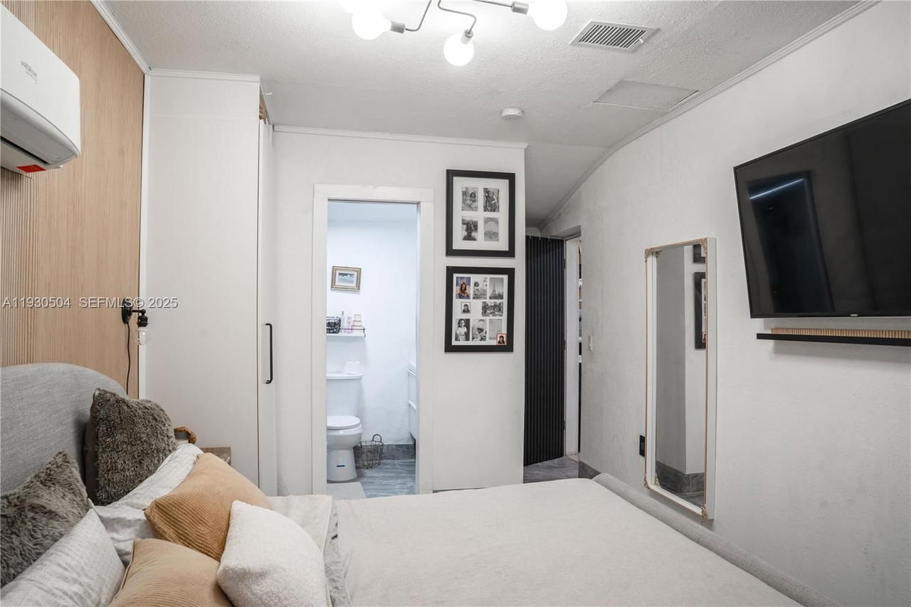 Real estate property located at 2403 Rodman St, Broward, Washington Heights Add, Hollywood, FL