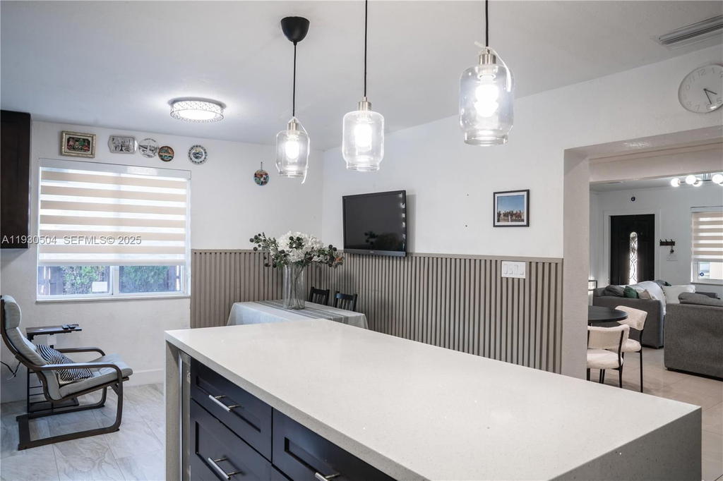 Real estate property located at 2403 Rodman St, Broward, Washington Heights Add, Hollywood, FL
