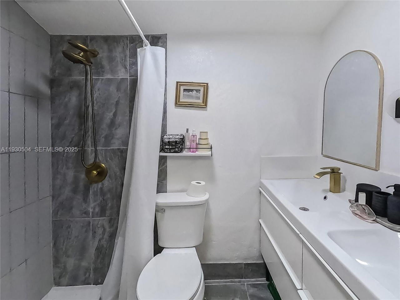 Real estate property located at 2403 Rodman St, Broward, Washington Heights Add, Hollywood, FL