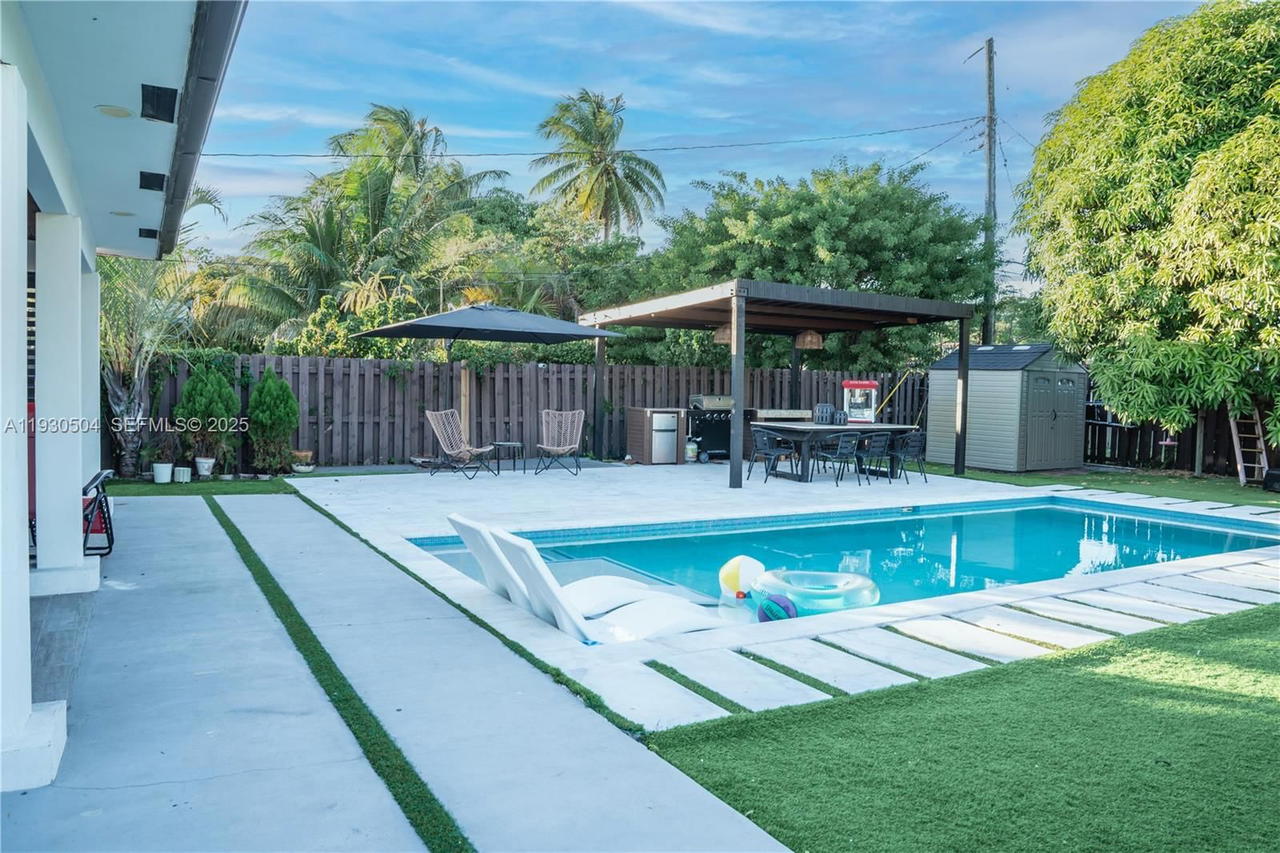 Real estate property located at 2403 Rodman St, Broward, Washington Heights Add, Hollywood, FL