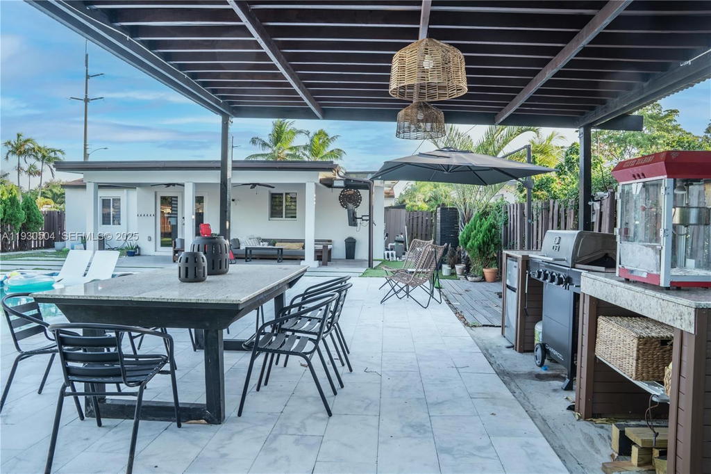 Real estate property located at 2403 Rodman St, Broward, Washington Heights Add, Hollywood, FL