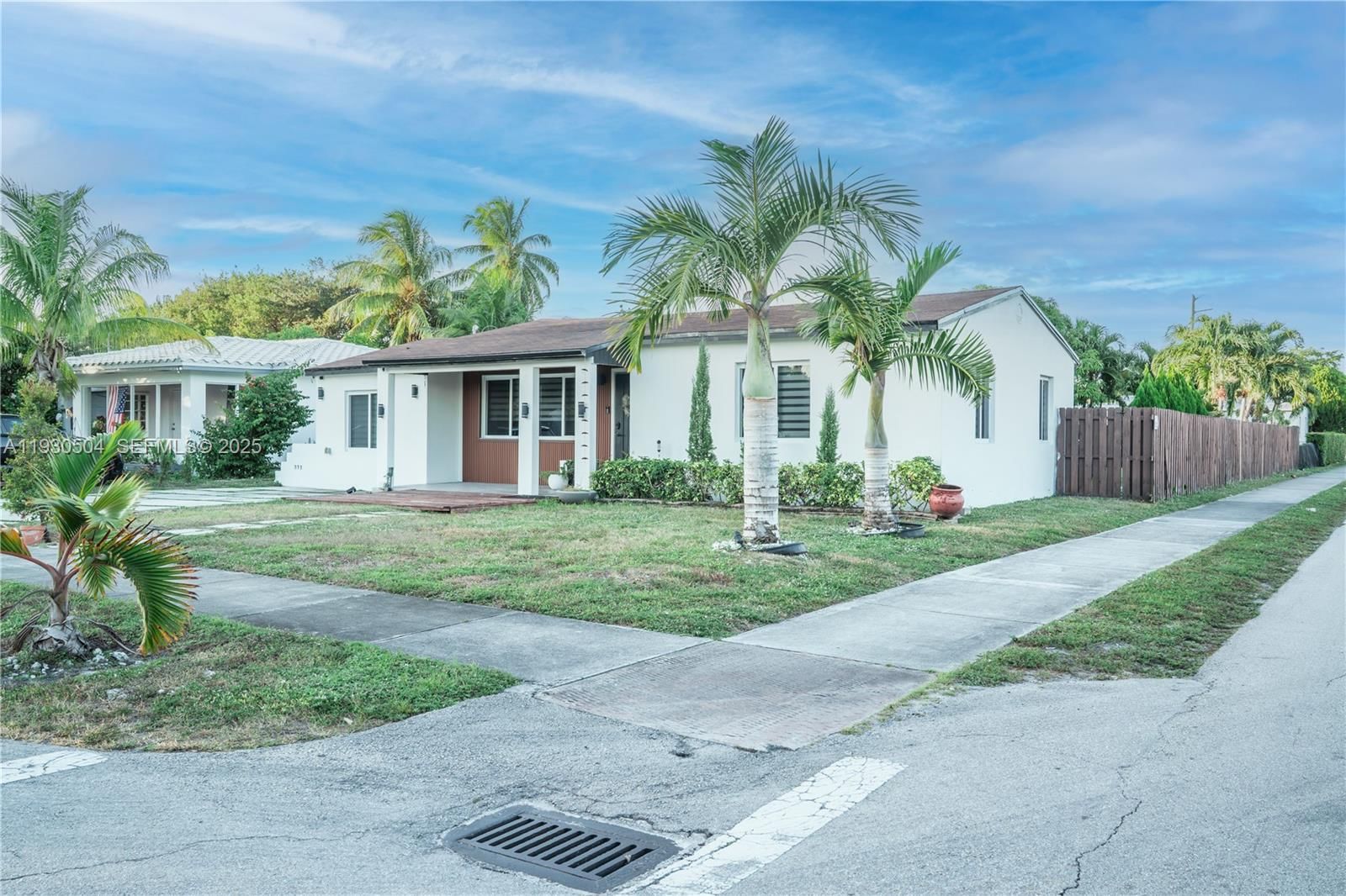 Real estate property located at 2403 Rodman St, Broward, Washington Heights Add, Hollywood, FL