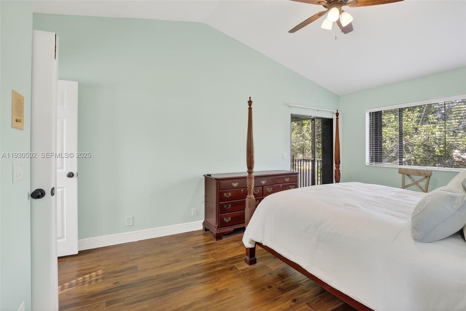 Real estate property located at 10553 10th Ct D-140, Broward, Bridgewater Condo, Plantation, FL