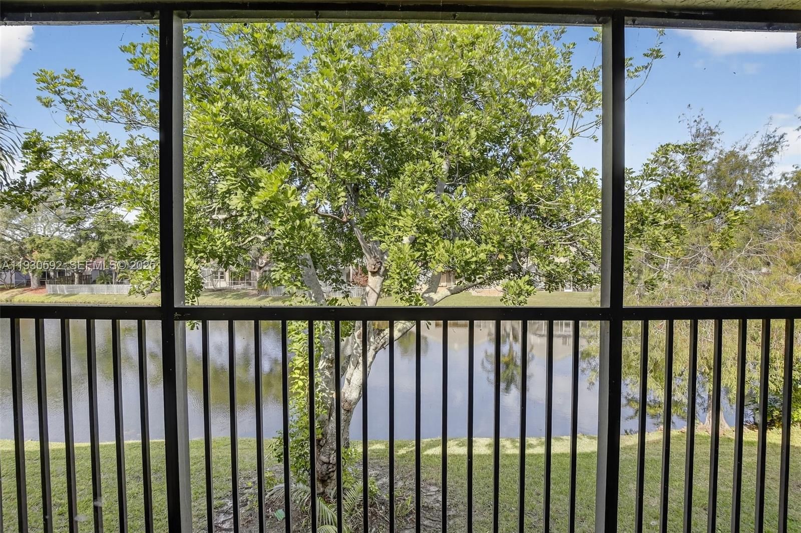 Real estate property located at 10553 10th Ct D-140, Broward, Bridgewater Condo, Plantation, FL